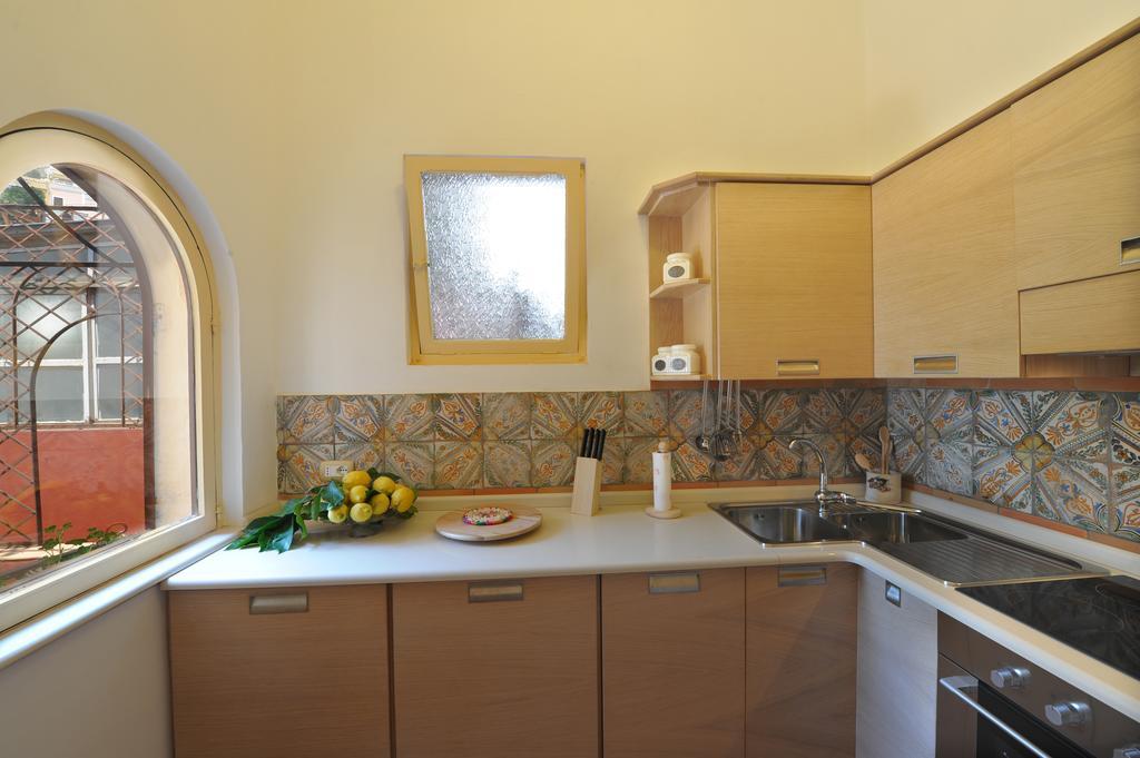 Casa Theodora Apartment Positano Room photo